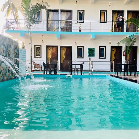 Bsg Stay - Turtle Beach Morjim Goa Exterior foto