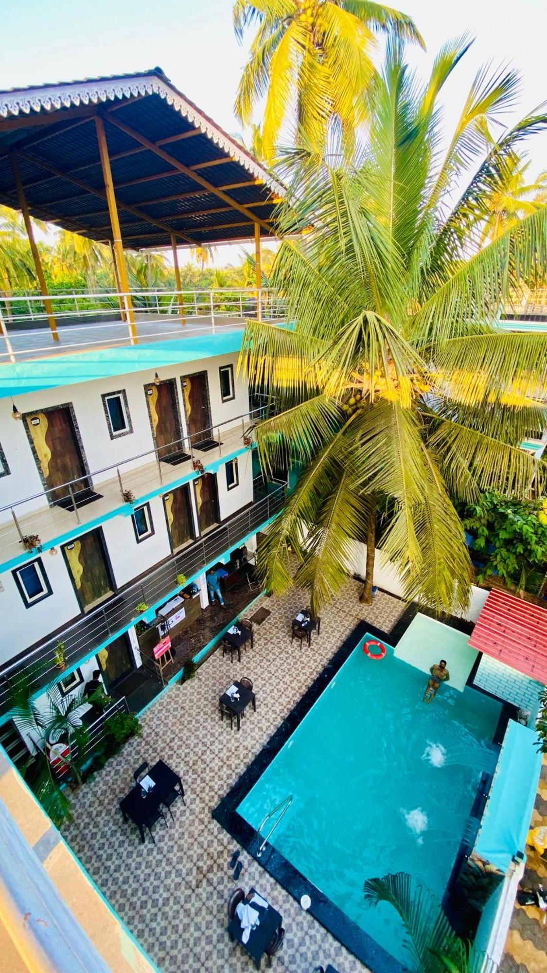 Bsg Stay - Turtle Beach Morjim Goa Exterior foto